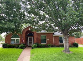 2416 Crown Ct, Carrollton, TX 75006