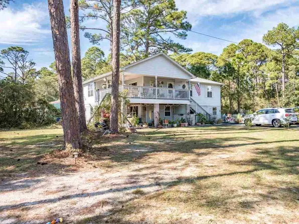 5231 Soundside Dr, Gulf Breeze, FL 32563