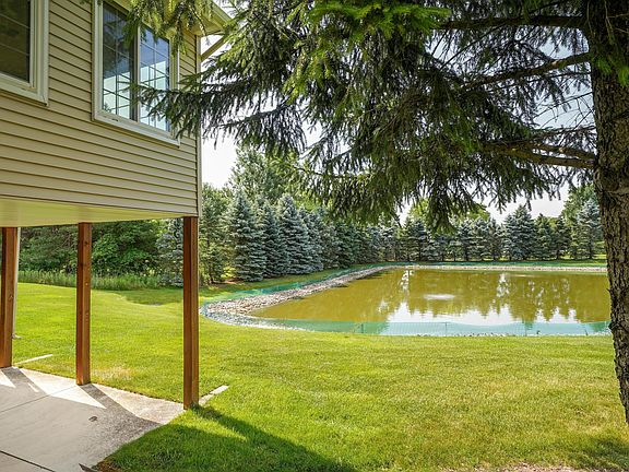4th image of 2550 Gracepoint Ct SE #37
