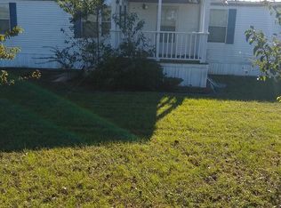 155 Chickadee Cir, Saint Matthews, SC 29135