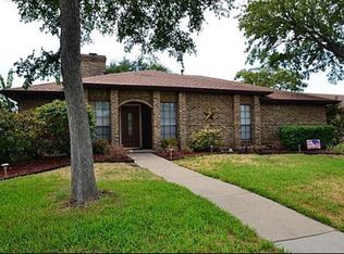 2204 Stonebrook Dr, Carrollton, TX 75007