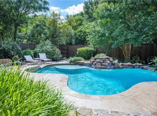 1200 Oak Creek Dr, Ennis, TX 75119