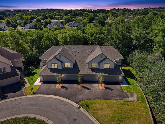 2nd image of 255 Aerie CIRCLE #101