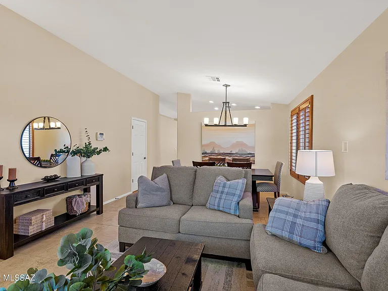 4906 N Sabino Gulch Ct — Photo 6