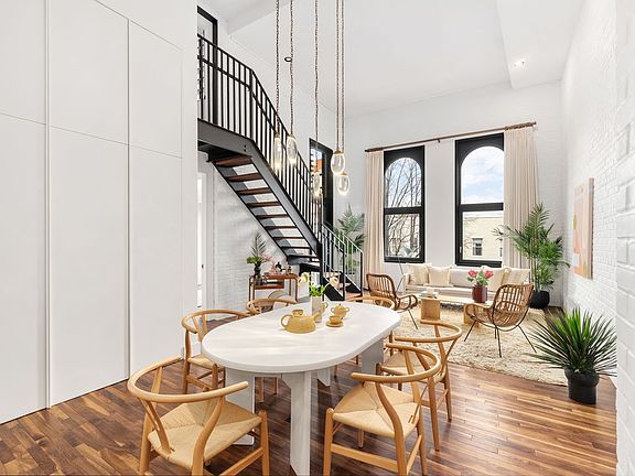 2nd image of 533 Leonard St #2D