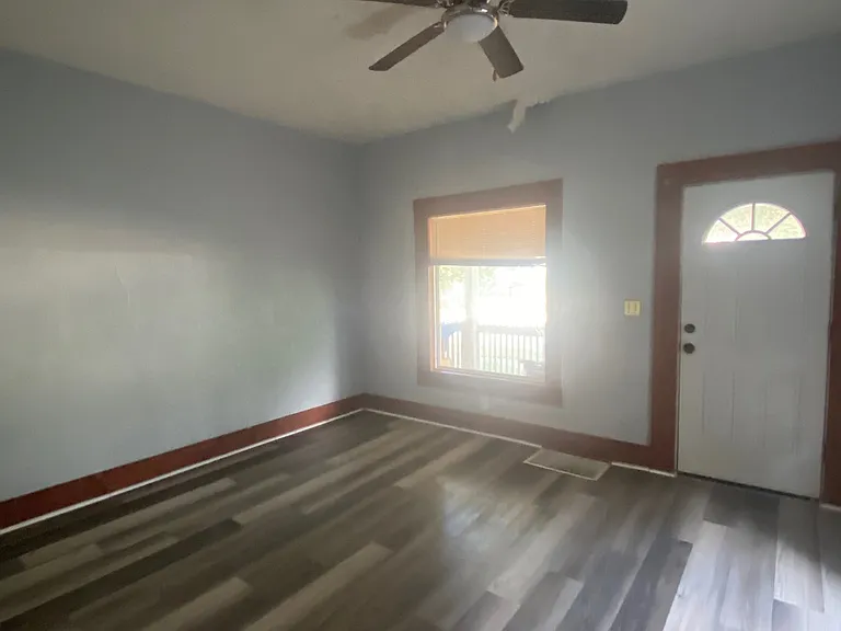 1219 N High St — Photo 4