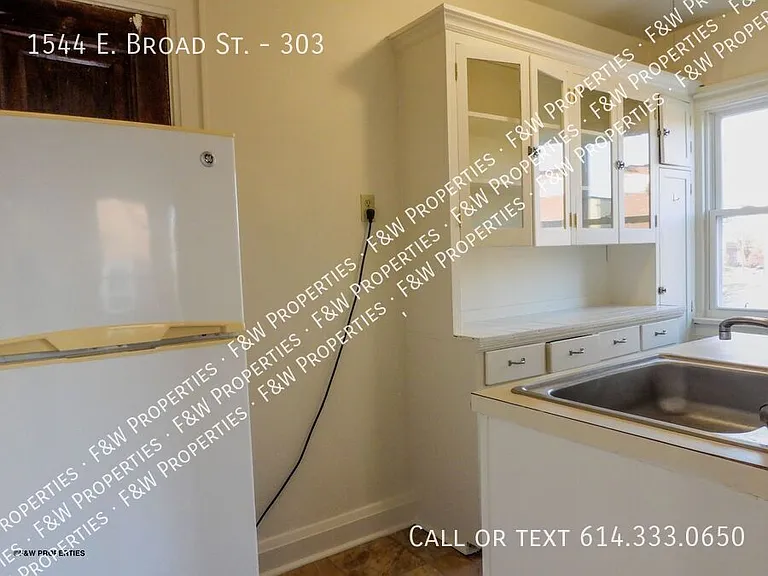 1544 E Broad St #303 — Photo 25