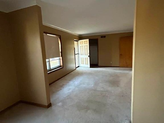 4th image of 3279 Hanna Dr