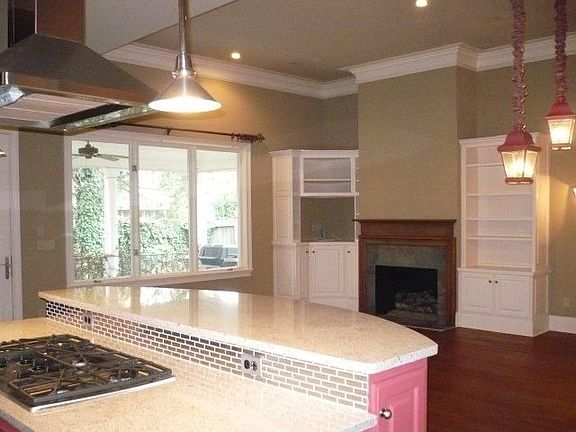 3rd image of 2532 Jamestown Ln