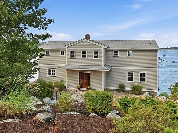 3rd image of 55 Riverview Rd