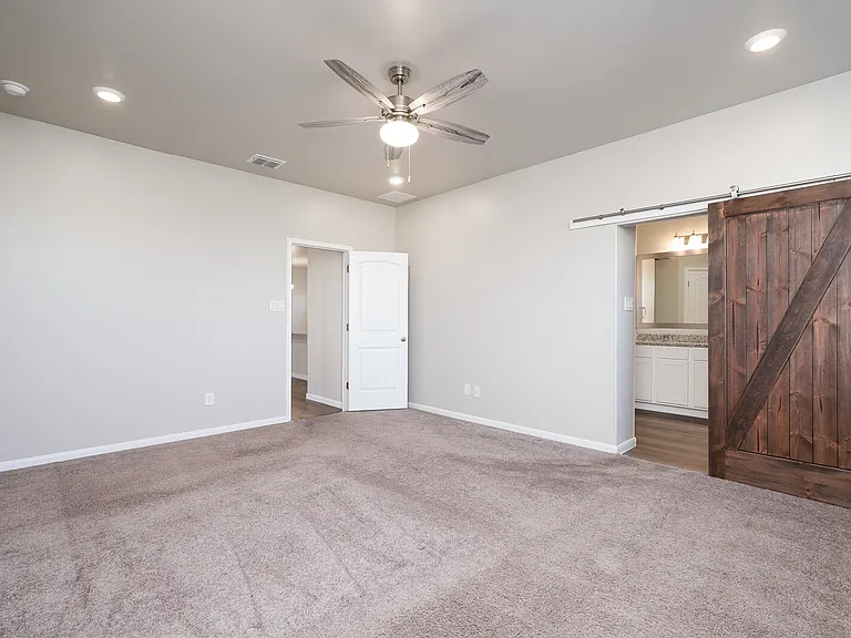 3915 Ivy Path — Photo 8