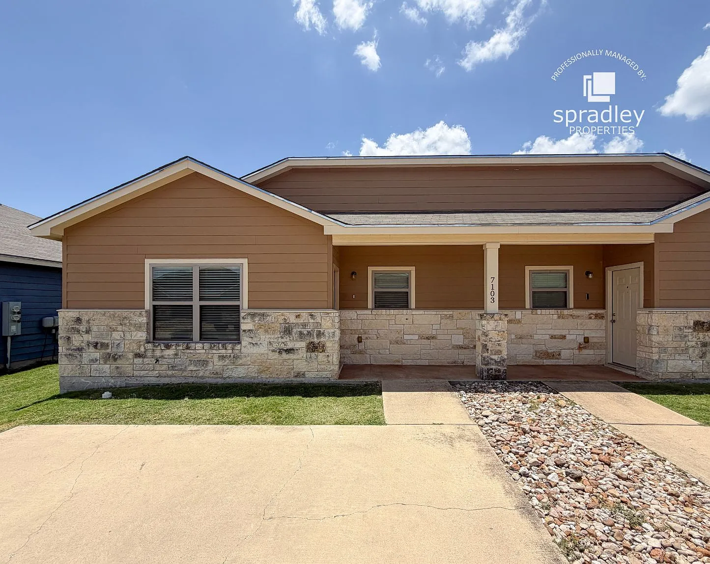 7103 Cameron Park — Photo 1