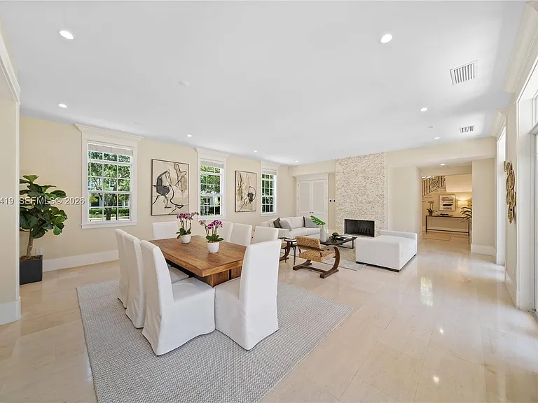 7745 SW 54th Ave — Photo 8