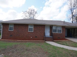 5647 Highland St, Forest Park, GA