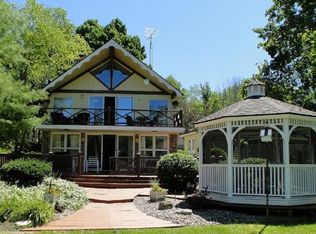 45328 15th Ave, Bloomingdale, MI 49026