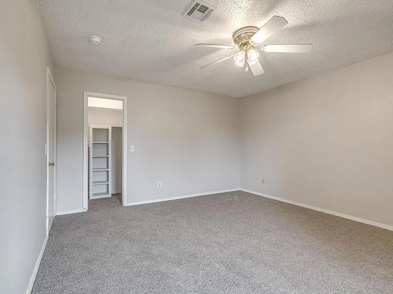 523 N Robin Way — Photo 28