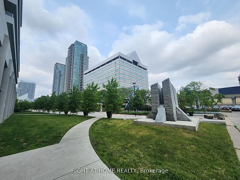 70 Town Centre Ct #407 — Photo 19