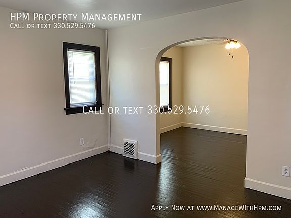 4th image of 1924 Maple Ave NE