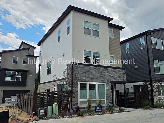2nd image of 11014 E Hinsdale Cir