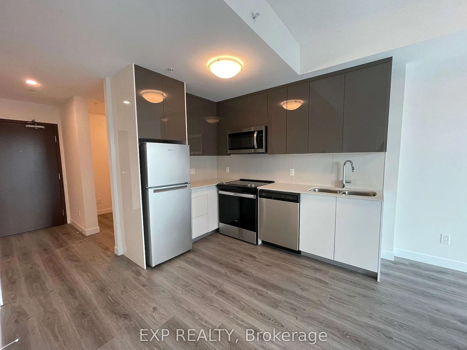 2 bed, $1,795 — Photo 4