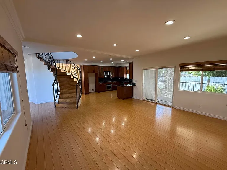 7011 N Liberty Dr — Photo 7