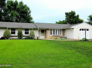 1611 Debra Dr, Waldorf, MD 20601