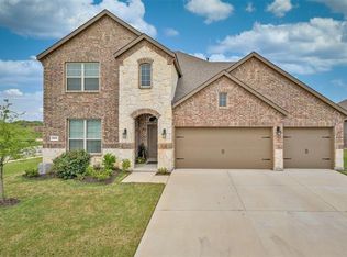 2801 Permian Rd, Aubrey, TX 76227