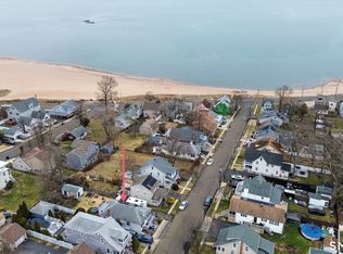 41 Grove Place, West Haven, CT 06516