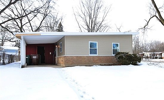 1st image of 225 Shabbona Dr