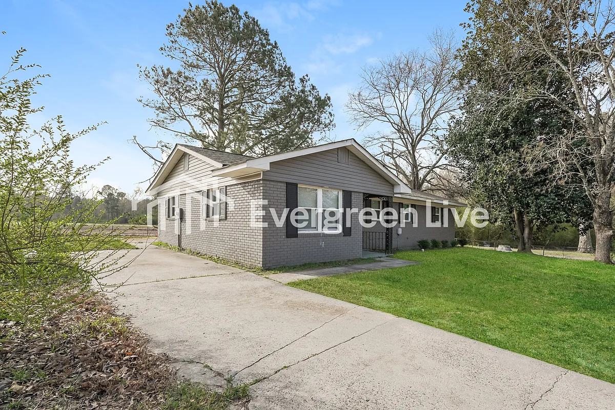 Building Photo - 3636 Meadowlark Rd