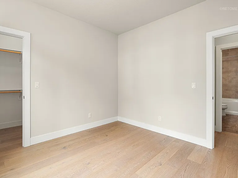 11678 NW Kearney St — Photo 26