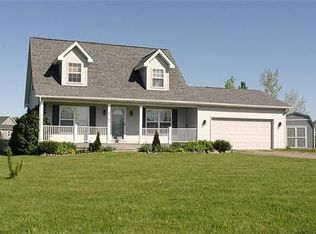 8563 Bergin Rd, Howell, MI 48843