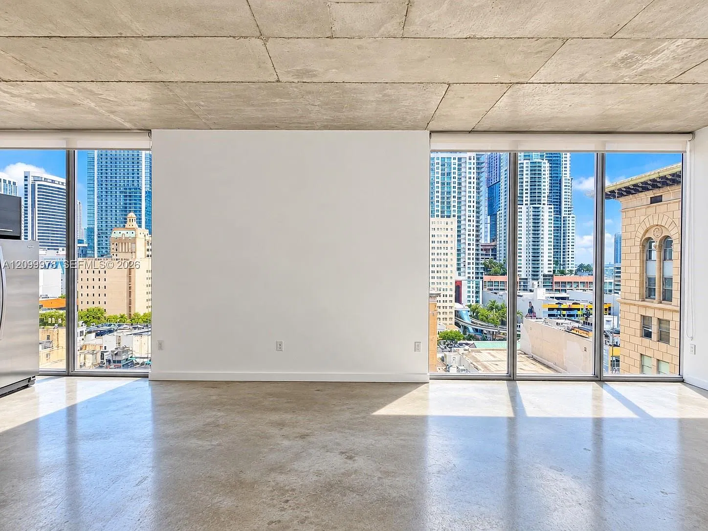 Centro Condo — Photo 3