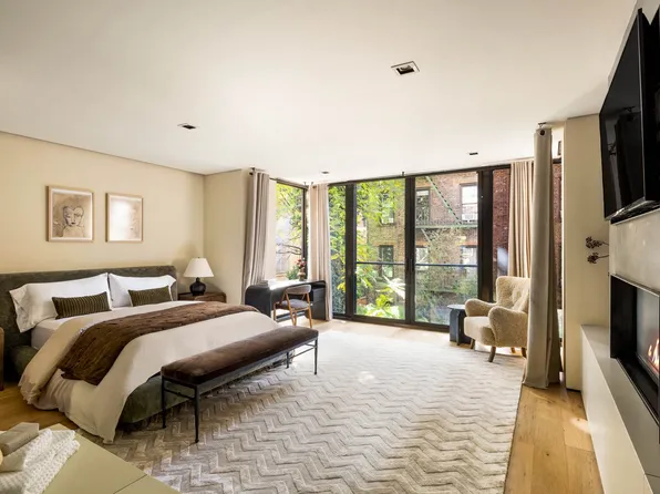 80 Washington Place image 13 of 26