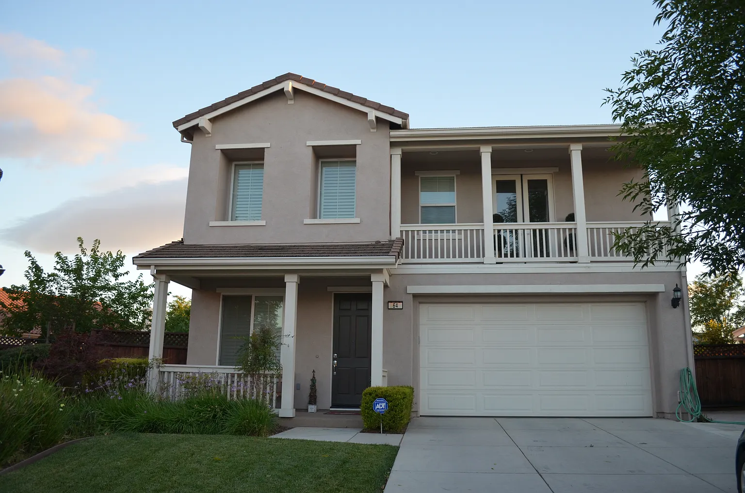 64 Narcissus Ct photo 1