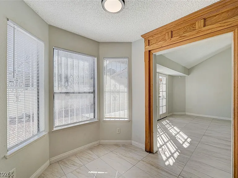 6437 Peachwood Rd — Photo 15