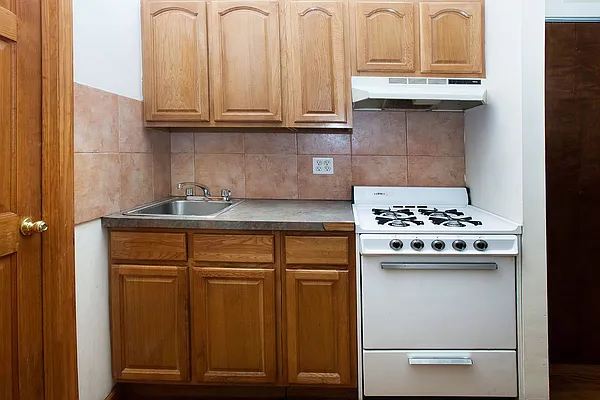 Rented by LG Fairmont Group | media 15