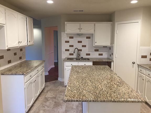 5th image of 5709 Rio De Janeiro Cir