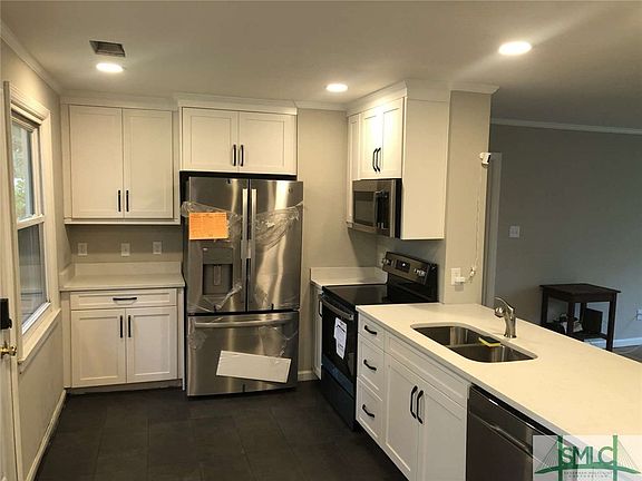 3rd image of 2343 Camelia Court