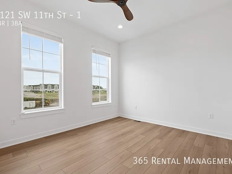 1121 SW 11th St #1 — Photo 38