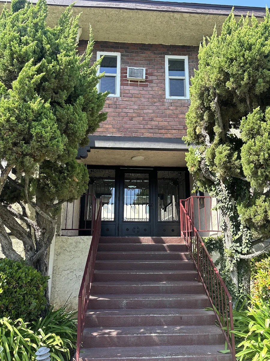 Building Photo - 14623 Sylvan