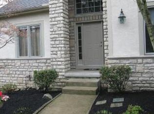 125 Walnut Woods Ct, Gahanna, OH 43230