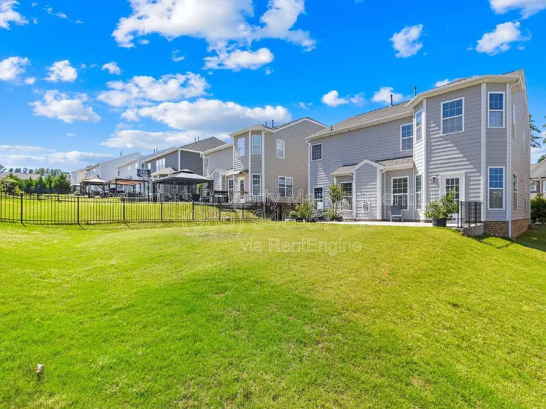 10677 Sky Chase Ave NW — Photo 36