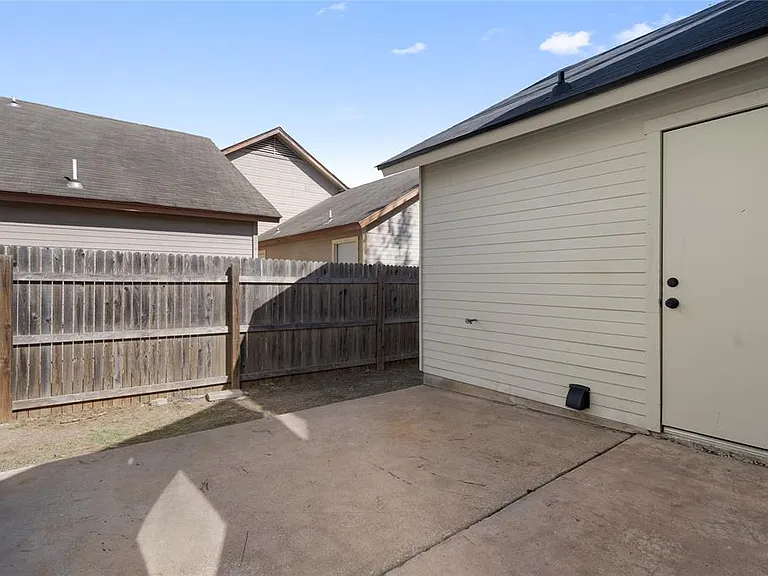 2909 W Slaughter Ln #B — Photo 24