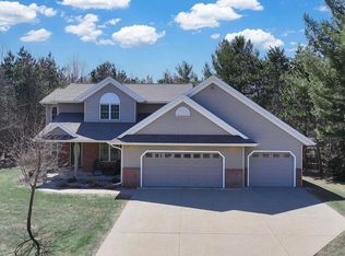 5509 Oakwood Ave, Stevens Point, WI 54482