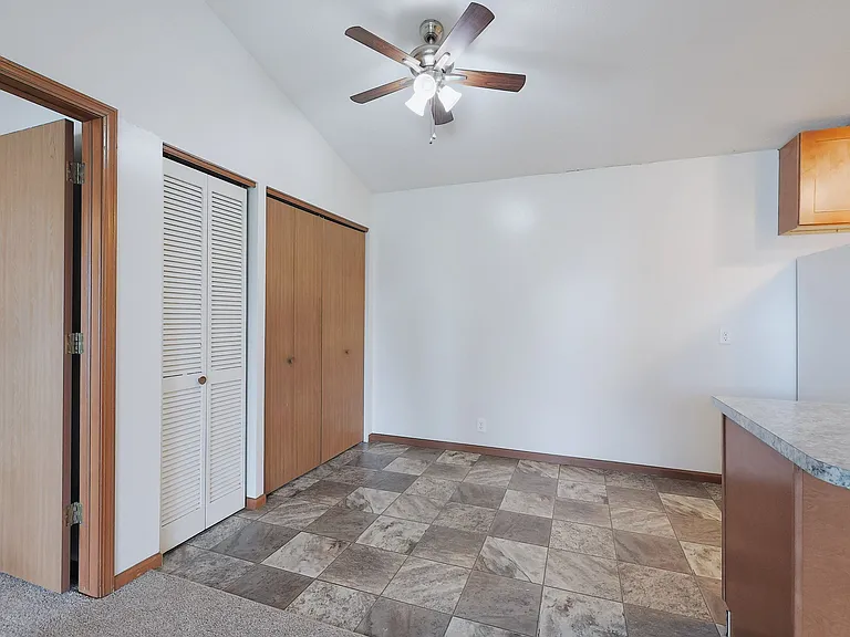 2221 S Street — Photo 49