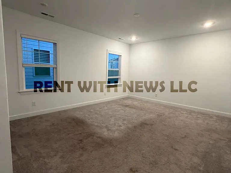 704 Longleaf Grove Ln — Photo 14