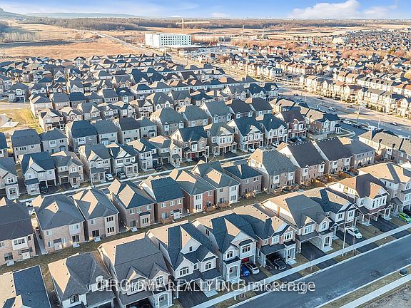 2nd image of 3950 Koenig Rd