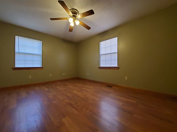 3rd image of 127 Brindalene Ln #B