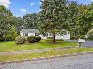 4 Franks Ln, Dudley, MA 01571